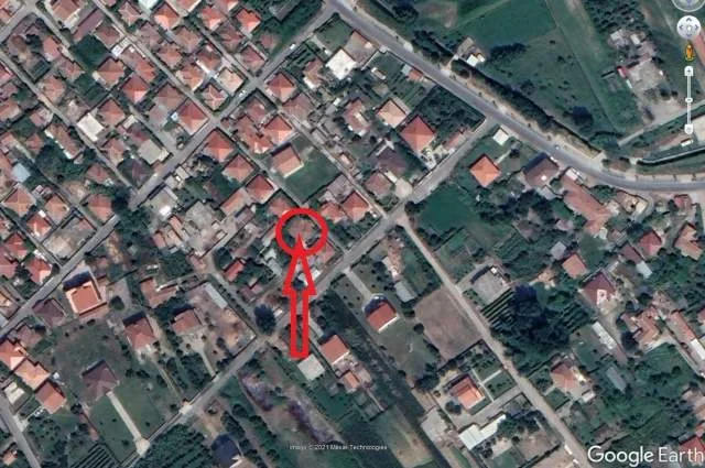 Shkoder, Barbullush Shitet Truall 200 m² dhe Ndertese 130 m² me siperfaqe totale 728 m², Cmimi Fillestar 2.016.000 Leke