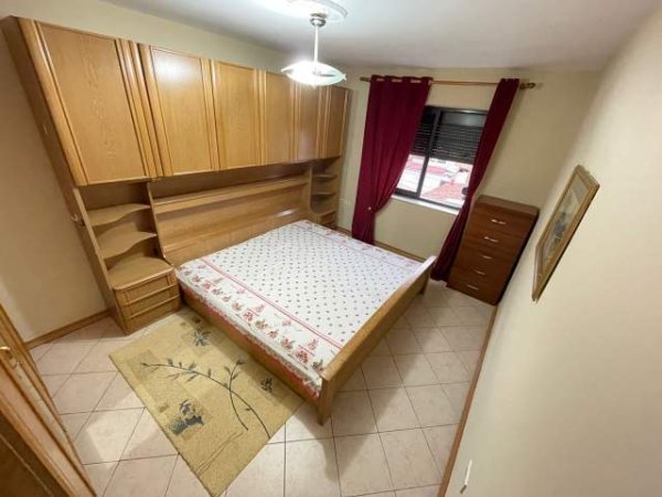 Tirane, jepet me qera apartament 2+1+BLK Kati 4, 90 m² 450 Euro (gj.partizani)