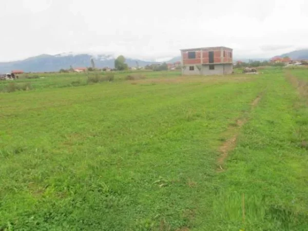 Korce, Vashtemi Shitet Toke Are 410 m², Cmimi Fillestar 760.960 Leke