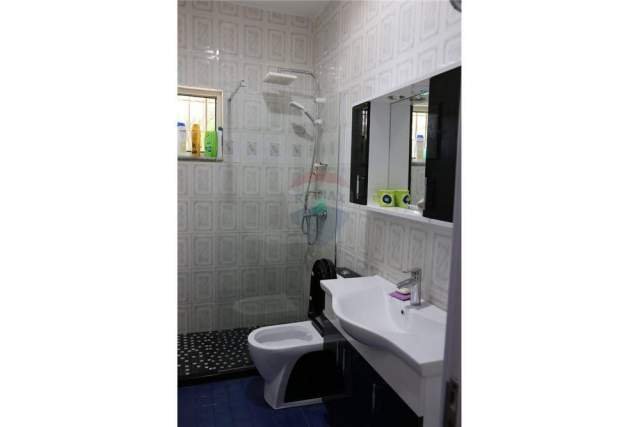 Golem, jepet me qera vile 3 Katshe 225 m² 2.000 Euro (Golem)