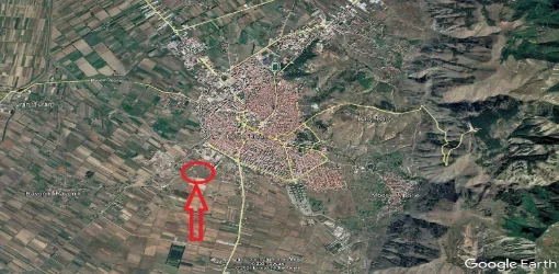 Korce, Shitet Truall 555.6 m², Cmimi Fillestar 1,140,000 Leke