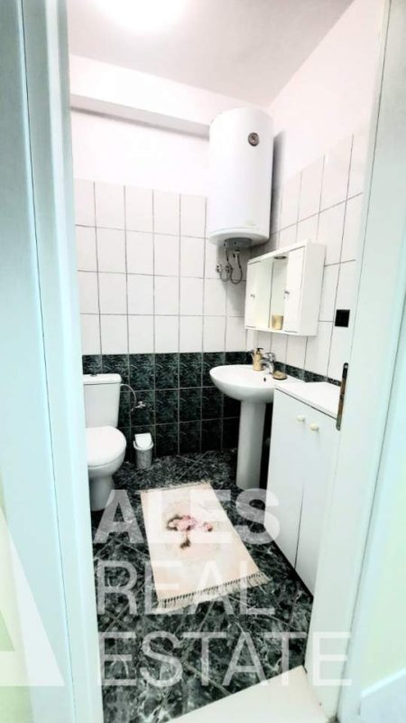 Tirane, jepet me qera apartament 2+1+A+BLK Kati 4, 120 m² 500 Euro (loni ligori)