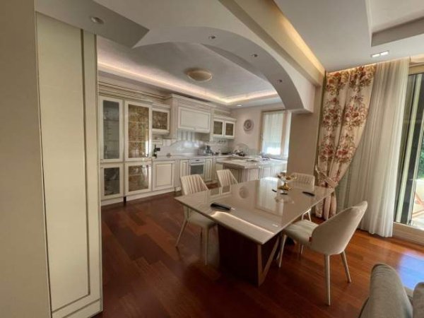 Tirane, jepet me qera apartament 2+1+BLK Kati 2, 150 m² 1.700 Euro (Air Albania)