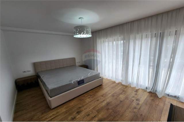 Tirane, jepet me qera apartament 202 m² 2.000 Euro (TEGU)