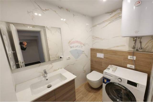 Tirane, jepet me qera apartament 202 m² 2.000 Euro (TEGU)