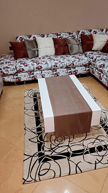 Tirane, jepet me qera apartament 2+1+BLK 140 m² 1.550 Euro (Blloku)