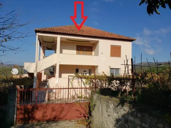 Fier, Varibop Shitet Truall 250 m² dhe Ndertese 200 m² me siperfaqe totale 812 m², Cmimi Fillestar 4,316,948 Leke