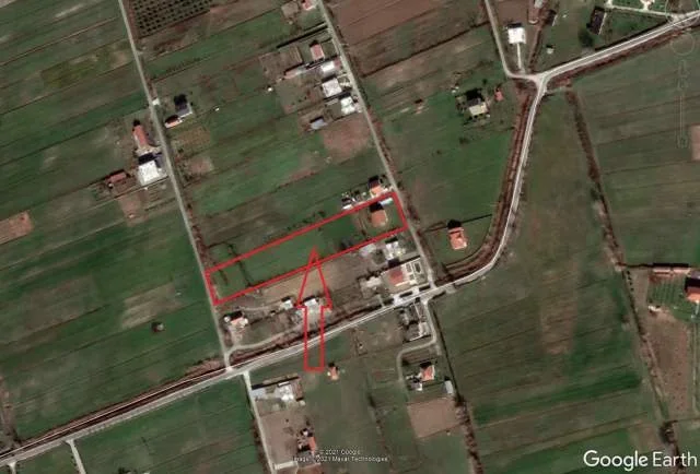 Lezhe, Shitet Toke Are, Truall dhe Ndertese, Cmimi Fillestar 7,600,000 Leke (Barbelloje)