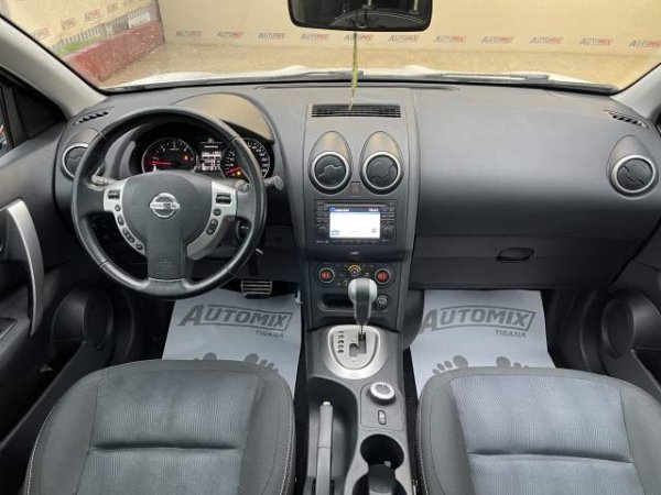 Tirane, shes xhip Nissan qashqai Viti 2012, 11.200 Euro