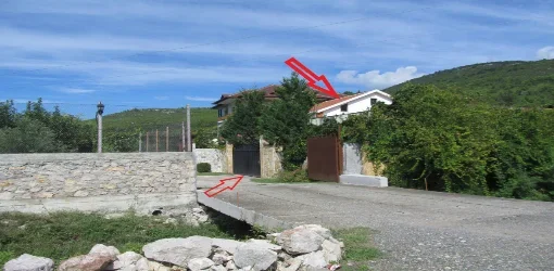 Lezhe, Shitet Tokë Arë, Truall + Ndërtesë, Cmimi Fillestar 13,413,600 Leke (Manati)