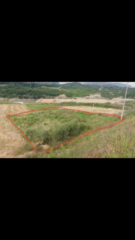 Tirane, shes toke 1.200 m² 60.000 Euro