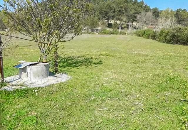 Tirane, shes toke 2.800 m² 19.600.000 Leke
