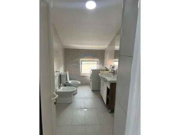 Tirane, shitet Vile 3 Katshe , 