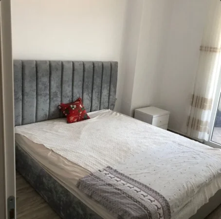 Tirane, jepet me qera apartament 1+1 Kati 5, 50 m² 500 € (Amerikan 3)