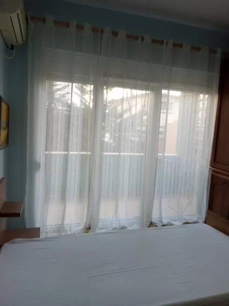 Tirane, jepet me qera apartament 2+1 Kati 3, 120 m² 750 € (myslym shyr)