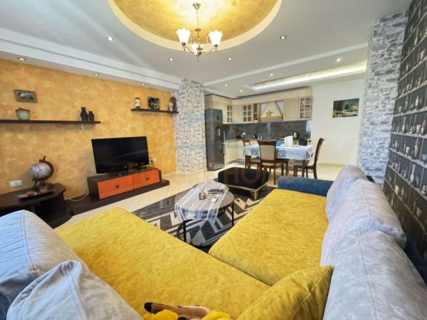 Tirane, jepet me qera apartament 2+1 Kati 5, 92 m² 900 € (Air Albania)