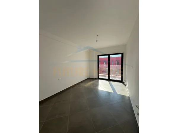 Tirane, shitet apartament 2+1 Kati 7, 97 m² 185.000 € (RRUGA E DIBRES FARMACIA 10)