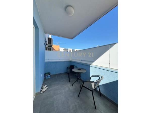 Tirane, jepet me qera apartament 2+1+Aneks+Ballkon Kati 6, 82 m² 750 € (Jordan misja)