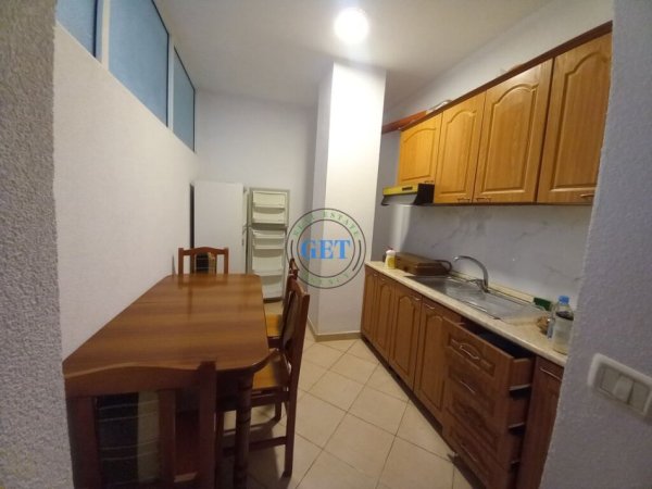 Durres, jepet me qera apartament 1+1+Ballkon Kati 1, 80 m² 300 € (Plazh Iliria)
