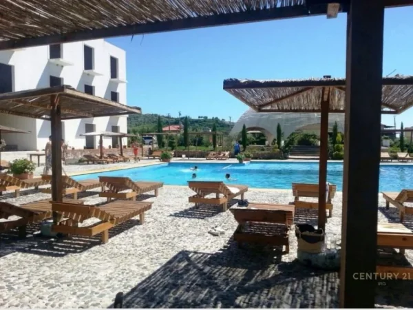 Tirane, shes ambjent biznesi Kati 3, 5.238 m² 880.000 € (Marikaj)