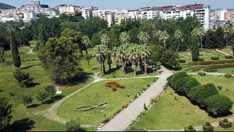 Tirane, jepet me qera apartament 2+1+Ballkon Kati 3, 90 m² 500 € (Kopshti Botanik)