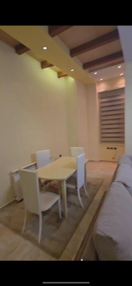 Tirane, jepet me qera apartament 2+1+Ballkon Kati 2, 110 m² 1.000 € (Pazari ri)