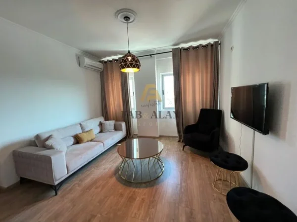 Tirane, shitet apartament 3+1+2 Kati 5, 115 m² 120.000 € (Bulevardi i Ri, Paskuqan)