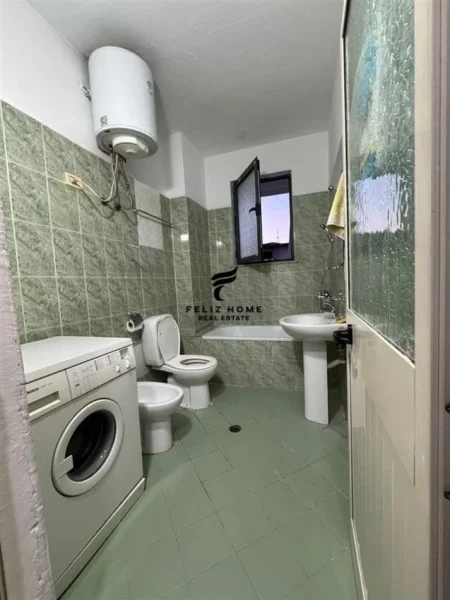 Tirane, jepet me qera apartament 2+1 Kati 4, 95 m² 600 € (RRUGA FERIT XHAJKO)