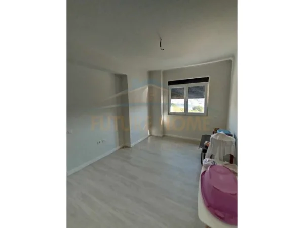 Tirane, shitet apartament 2+1 Kati 1, 129 m² 231.480 € (SELITE)