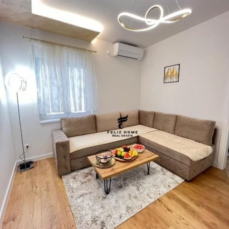 Tirane, jepet me qera apartament 2+1 Kati 5, 120 m² 700 € (DON BOSKO)