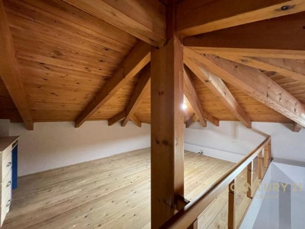 Tirane, jepet me qera apartament 2+1+Aneks+Ballkon Kati 4, 106 m² 850 € (REXHEP JELLA)