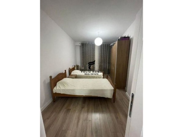 Tirane, jepet me qera apartament 2+1 , 143 m² 500 € (ASTIR)
