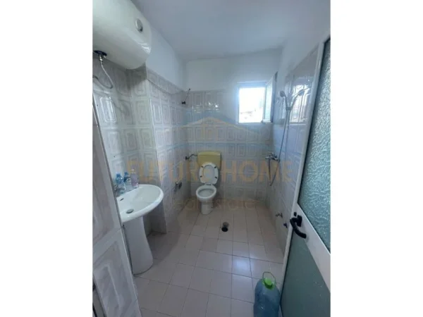 Tirane, shitet apartament 1+1 Kati 5, 49 m² 88.000 € (Tregu Elektrik)