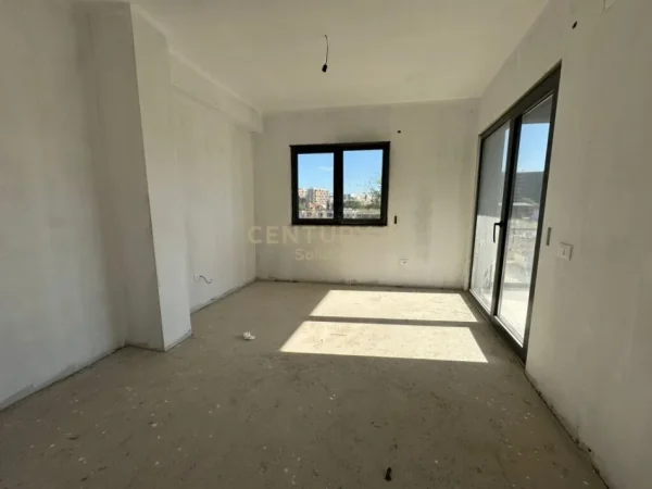 Tirane, shes apartament 2+1+Aneks+Ballkon Kati 6, 113 m² 158.000 € (Oasis Residece)