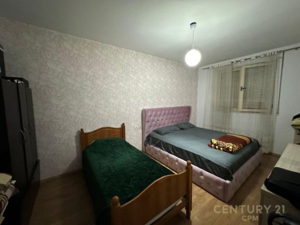 Tirane, jepet me qera apartament 2+1+Aneks+Ballkon Kati 3, 76 m² 650 € (Kristal Center)