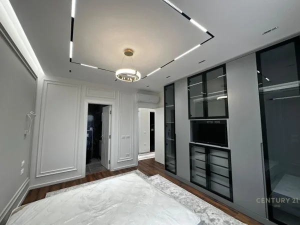 Tirane, jepet me qera apartament 2+1+Aneks+Ballkon Kati 3, 113 m² 1.000 € (Arlis, Farmacia 10)