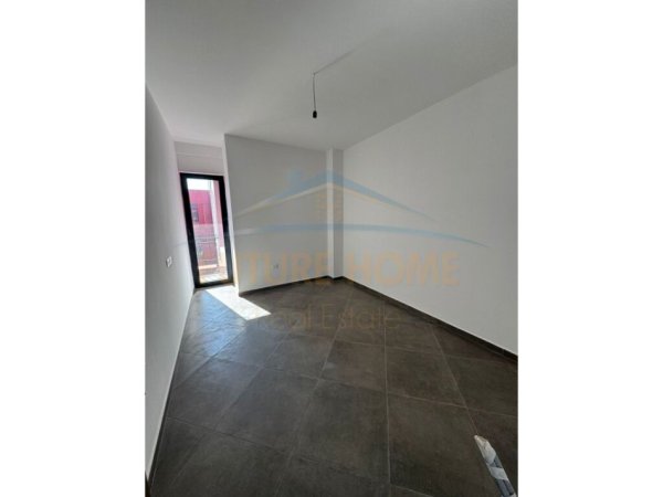 Tirane, shitet apartament 2+1 Kati 7, 97 m² 185.000 € (Kompleksi Arlis, Farmacia 10)