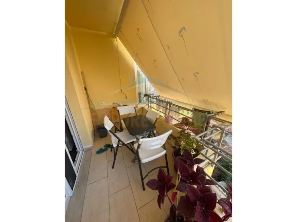 Tirane, shitet 2+1 Kati 3, 113 m² 295.000 € (Rruga e Barrikadave)