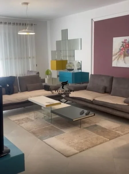 Tirane, jepet me qera apartament 2+1+Ballkon Kati 1, 110 m² 900 € (KODRA E DIELLIT)