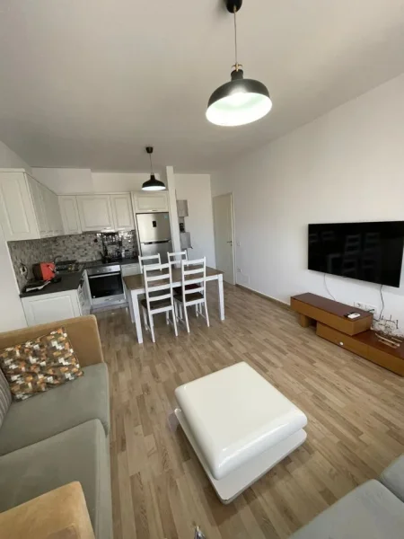 Tirane, jepet me qera apartament 2+1+Aneks Kati 5, 81 m² 550 € (astir)