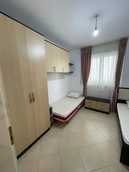 Tirane, jepet me qera apartament 2+1+Aneks Kati 5, 81 m² 550 € (astir)