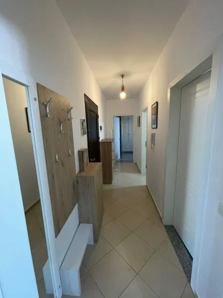 Tirane, jepet me qera apartament 2+1+Aneks Kati 5, 81 m² 550 € (astir)