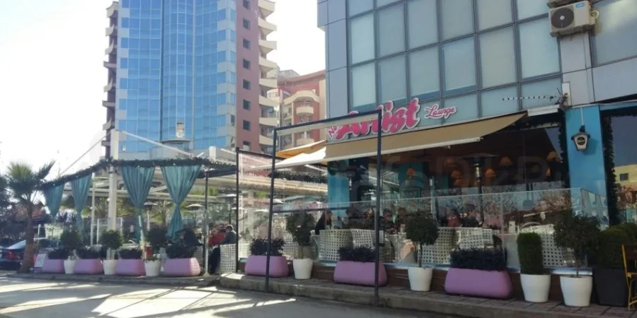 Tirane, jepet me qera apartament 2+1+Aneks+Ballkon Kati 4, 81 m² 500 € (astir)