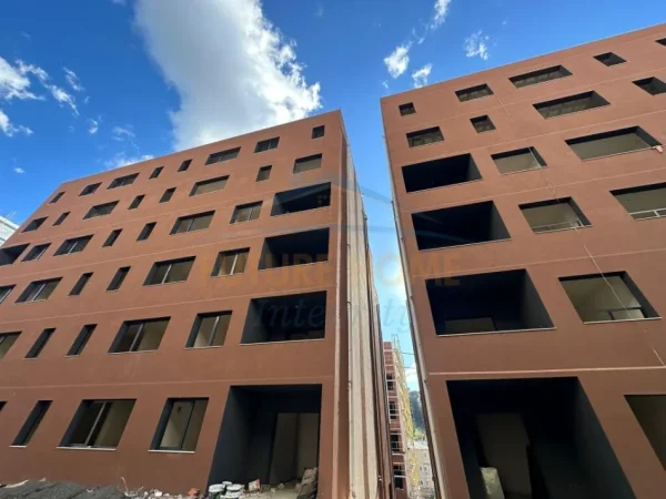 Tirane, shitet apartament 2+1 Kati 6, 86 m² 138.500 € (Vilat Gjermane Ambasada e Paqes)