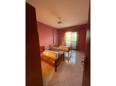 Tirane, jepet me qera apartament 2+1 Kati 6, 110 m² 500 € (Rruga Ali Demi,Tiranë AREA46022)