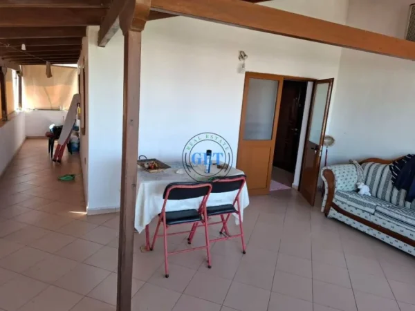 Durres, jepet me qera Kati 3, Shtepi private ,105 m² 350 € (Spitali, Durres)