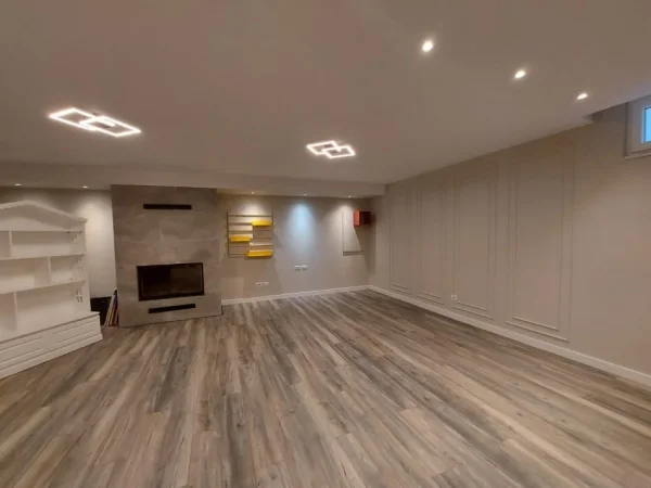 Tirane, jepet me qera Vile 3 Katshe , 243 m² 3.000 € (Mjull Bathore)