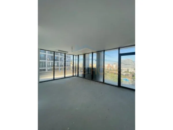 Tirane, shitet apartament 3+1+Ballkon Kati 2, 172 m² 564.000 € (LakeView)