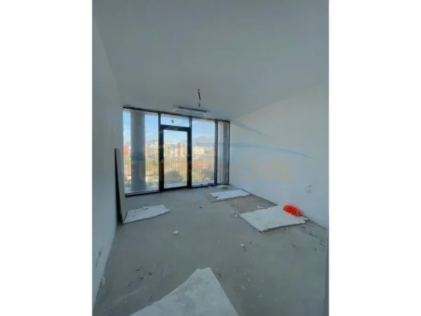 Tirane, shitet apartament 3+1+Ballkon Kati 2, 172 m² 564.000 € (LakeView)