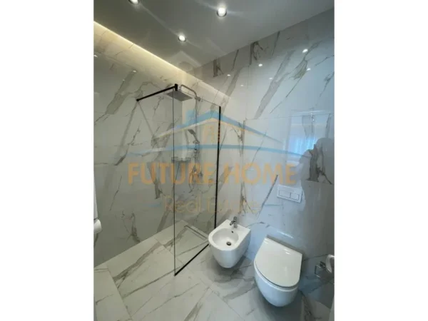 Tirane, jepet me qera apartament 2+1 Kati 6, 98 m² 1.300 € (Rezidenca Kodra e Diellit 1)